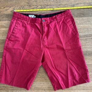 Men's Volcom Red Casual Shorts - Classic Summer Chino
